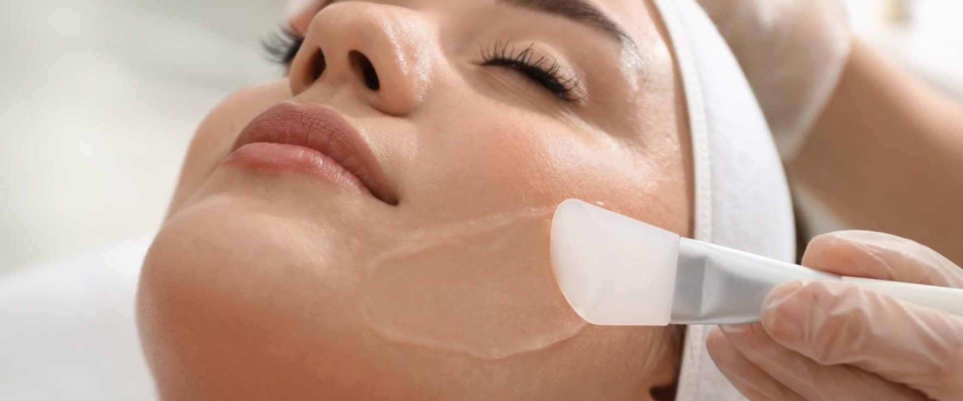 Exploring the Different Types of Chemical Peels